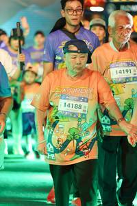 BIB: 14188, 14191
                            <button type="button" onclick="openModal(28185569)" class="btn btn-primary btn-sm float-right btn-popup" data-toggle="modal" data-target=".modal-high-quality">
                        <i class="fas fa-shopping-cart"></i> Add to Cart
                    </button>
                                            <button type="button" onclick="isThisMe(28185569, true)" class="btn btn-success btn-sm float-right btn-popup btn-isme hidden" data-toggle="tooltip" data-placement="bottom" title="นี่คือรูปของคุณใช่ไหม คลิกที่นี่เพื่อเอาเข้าอัลบั้ม">
                        <i class="fas fa-plus"></i> Add to album
                    </button>
                    <button type="button" onclick="isThisMe(28185569, false)" class="btn btn-warning btn-sm float-right btn-popup btn-isnotme hidden">
                        <i class="fas fa-ban"></i> Remove from album
                    </button>